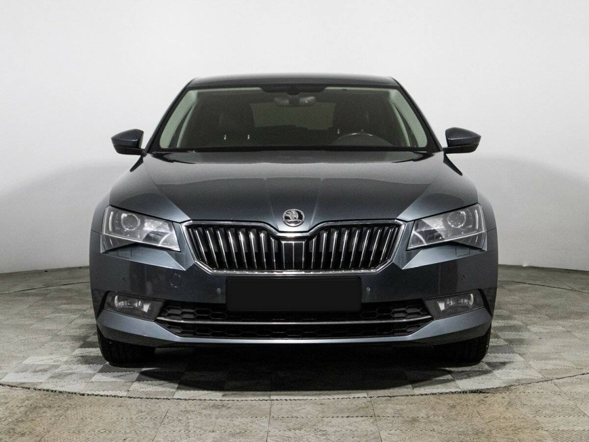 Skoda Superb б/у, 2018, Роботизированная. Фото: #1