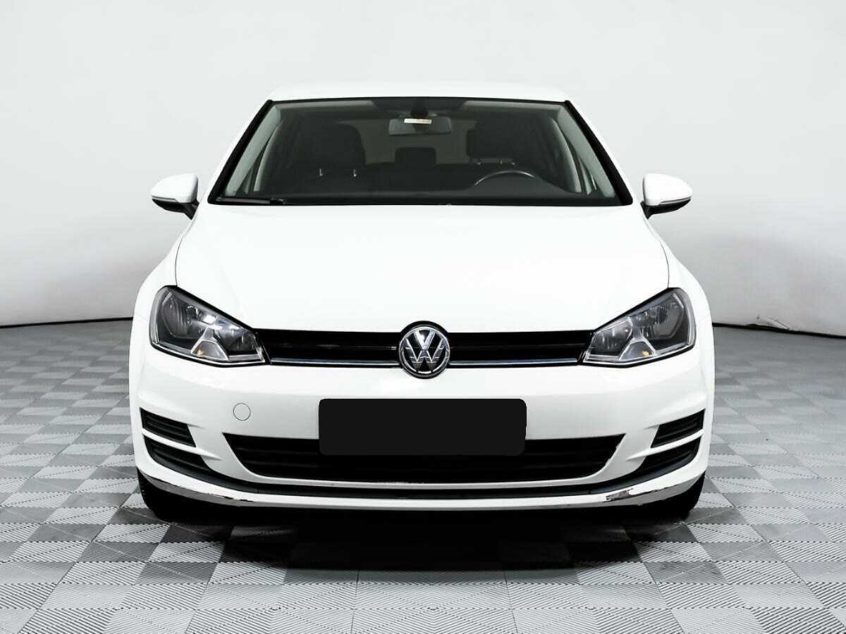 Volkswagen Golf б/у, 2015, Автоматическая. Фото: #1