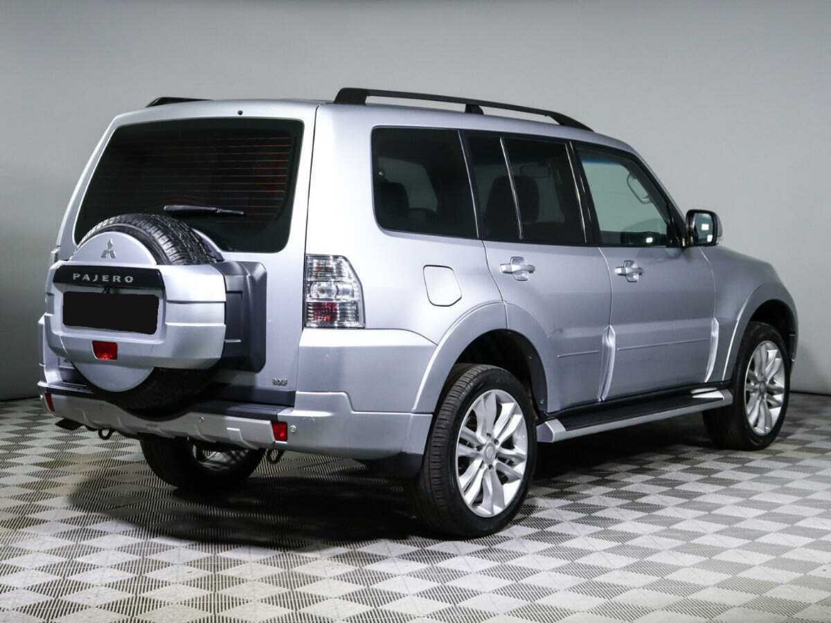 Mitsubishi Pajero б/у, 2012, Автоматическая. Фото: #3
