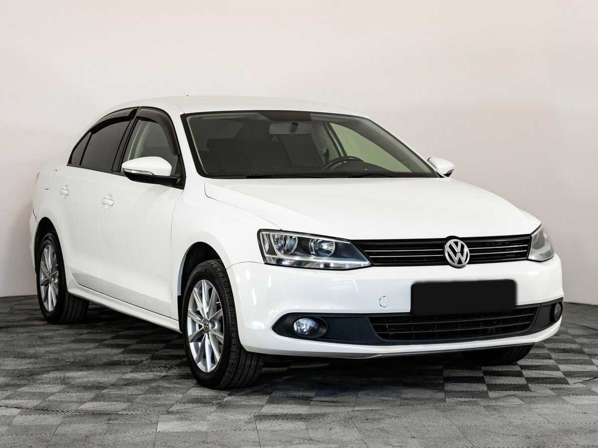 Volkswagen Jetta б/у, 2012, Автоматическая. Фото: #2