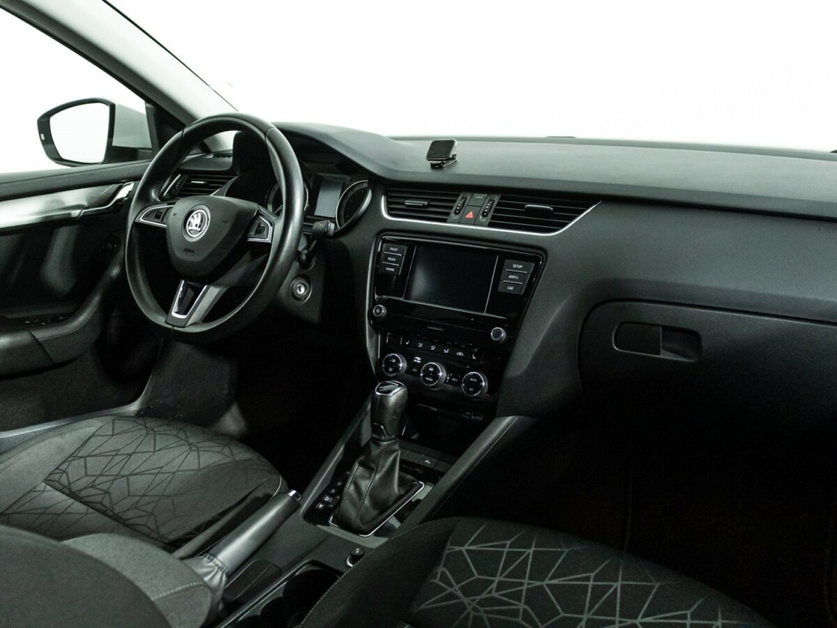 Skoda Octavia б/у, 2019, Автоматическая. Фото: #8