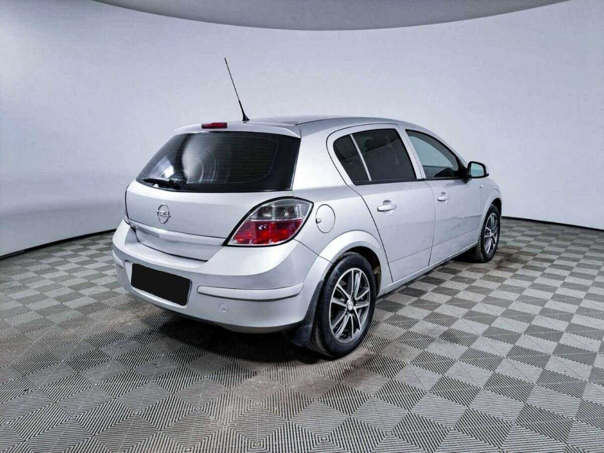 Opel Astra б/у, 2013, Механическая. Фото: #4
