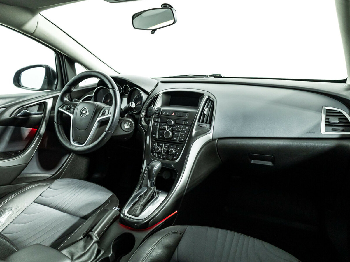 Opel Astra б/у, 2013, Автоматическая. Фото: #6
