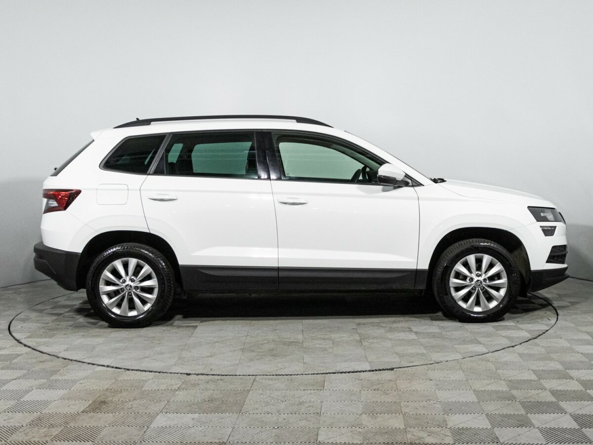 Skoda Karoq б/у, 2020, Автоматическая. Фото: #3