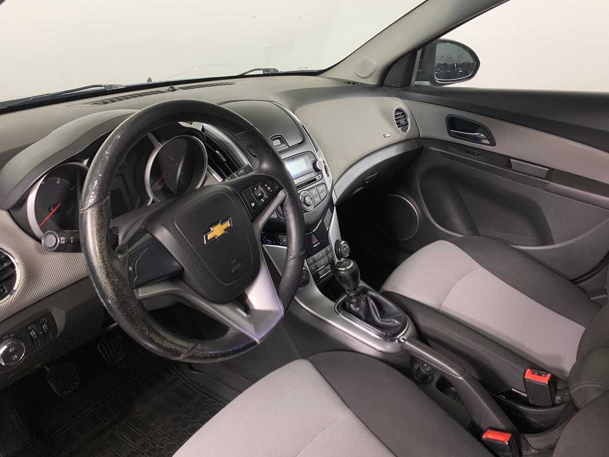 Chevrolet Cruze б/у, 2013, Механическая. Фото: #9