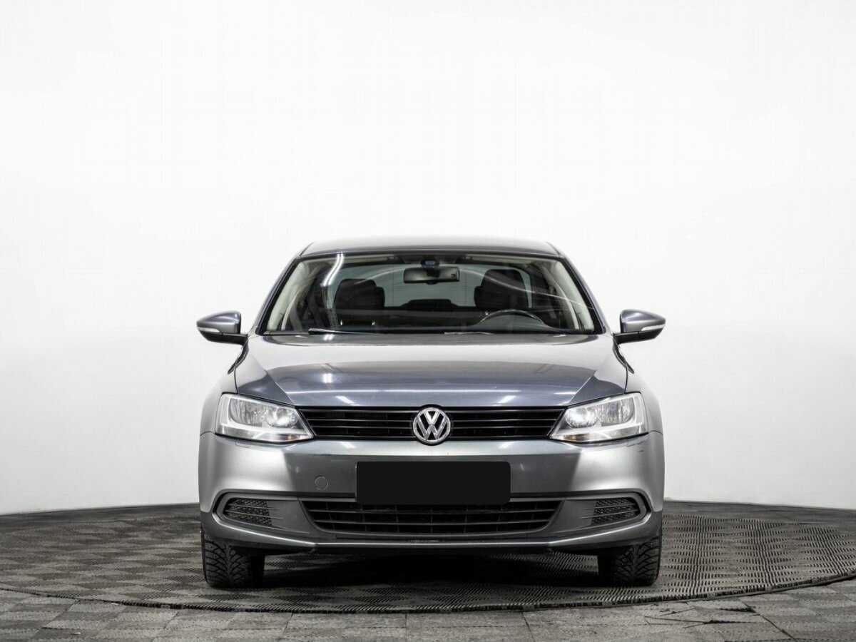 Volkswagen Jetta б/у, 2012, Автоматическая. Фото: #1