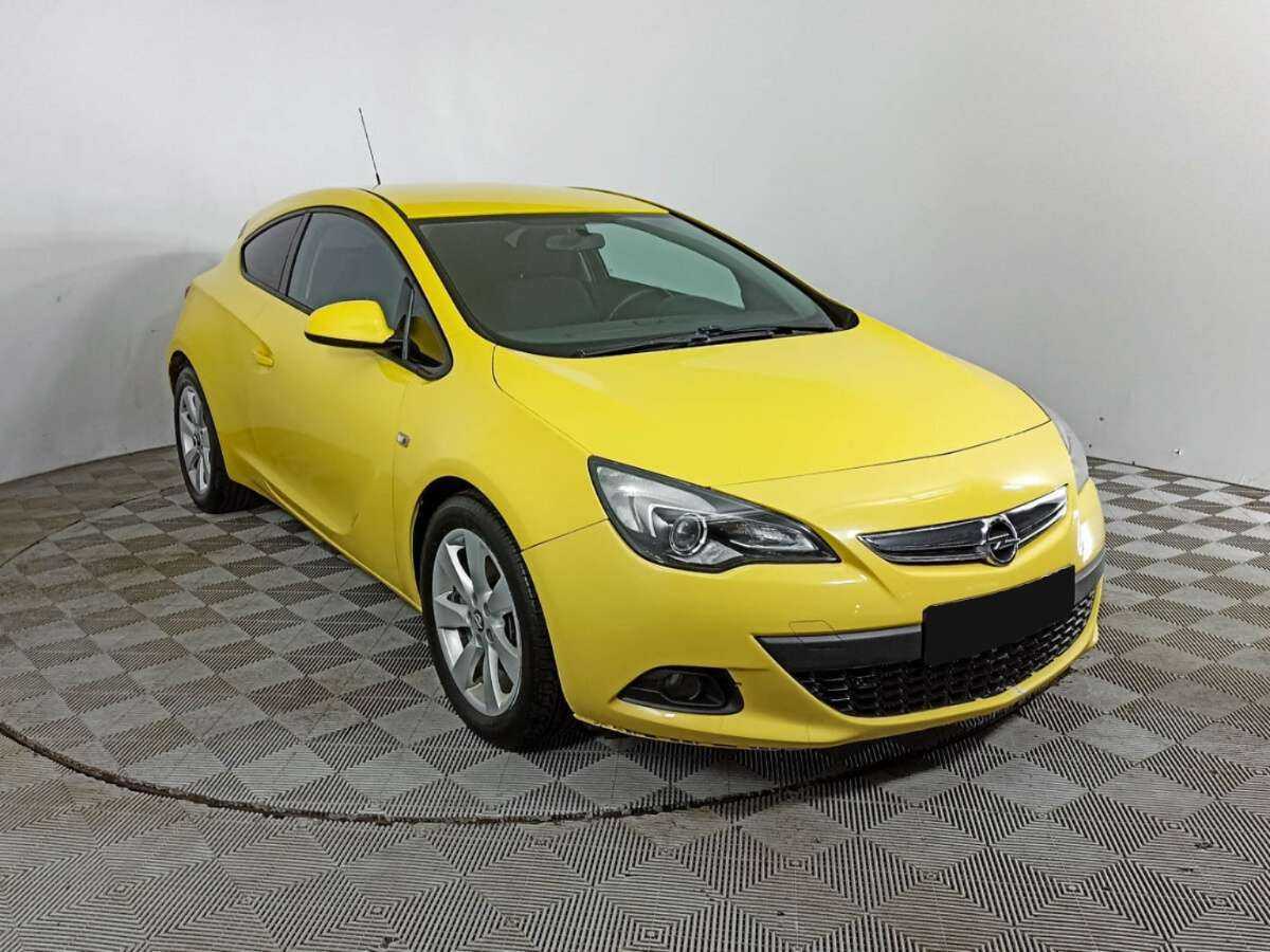 Opel Astra б/у, 2014, Механическая. Фото: #2