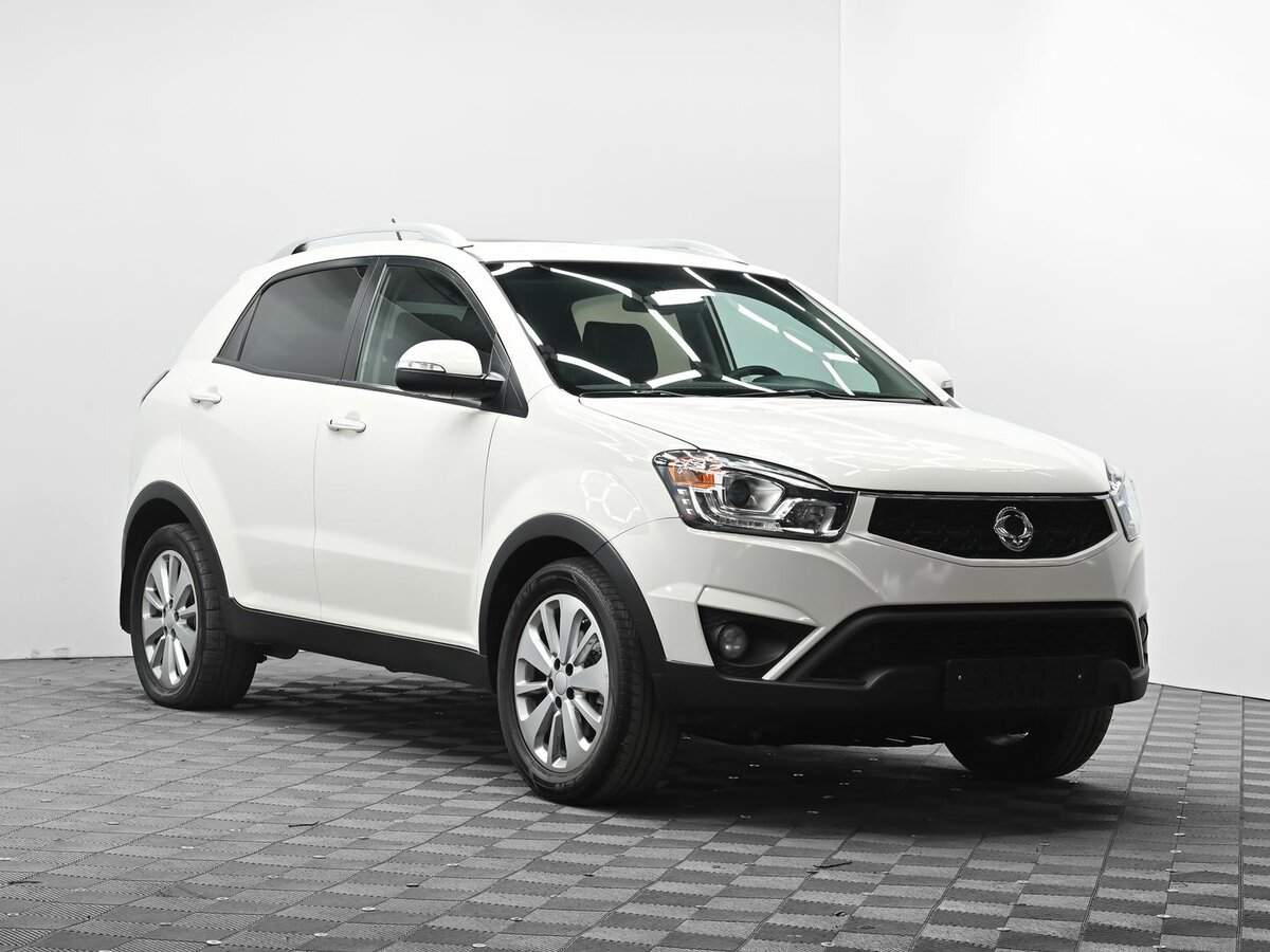 SsangYong Actyon б/у, 2014, Автоматическая. Фото: #1