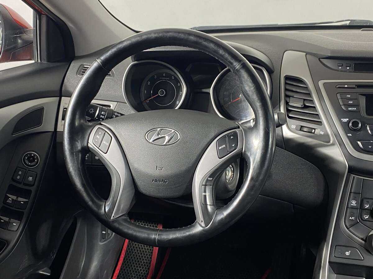 Hyundai Elantra б/у, 2015, Автоматическая. Фото: #9