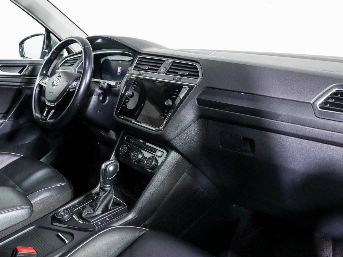 Volkswagen Tiguan б/у, 2017, Роботизированная. Фото: #5