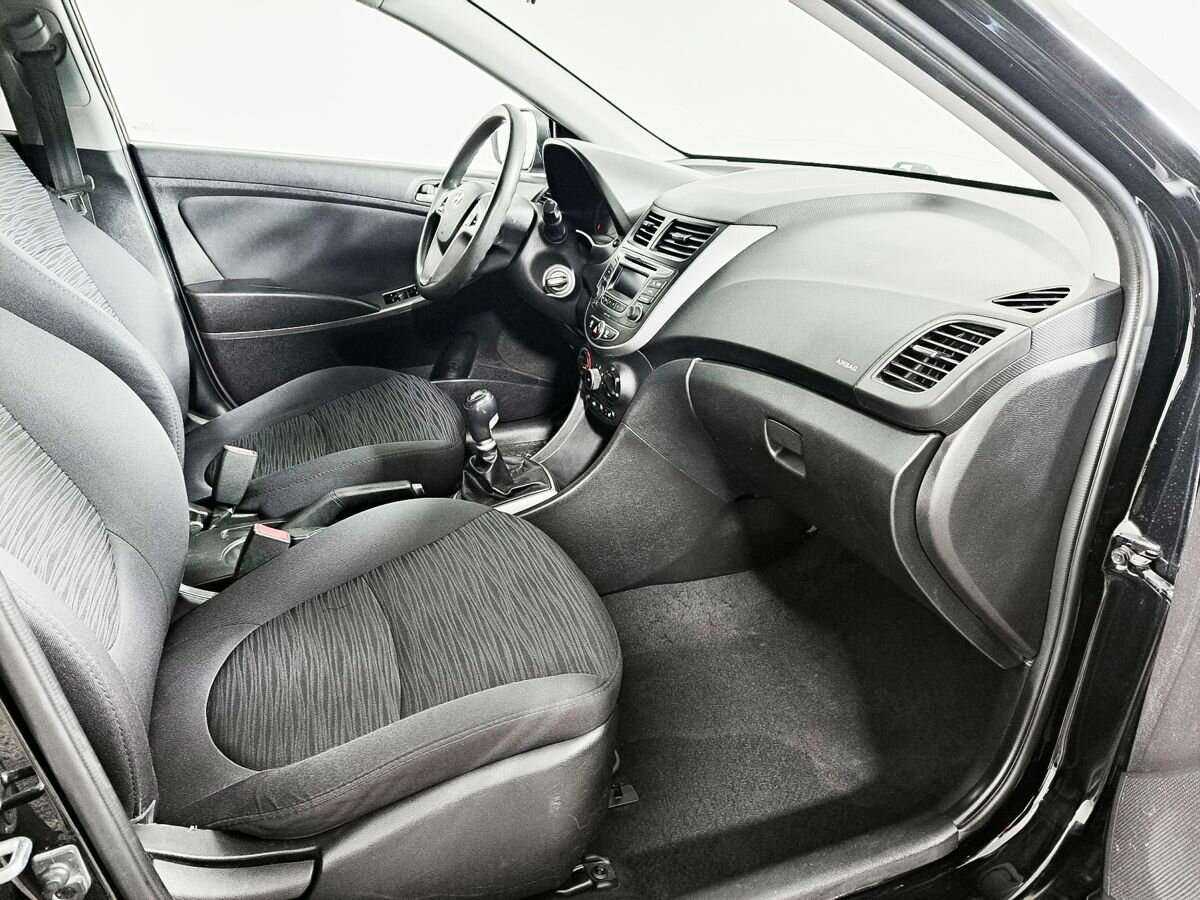 Hyundai Solaris б/у, 2015, Механическая. Фото: #7