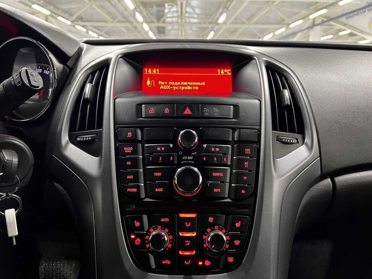 Opel Astra б/у, 2013, Автоматическая. Фото: #14