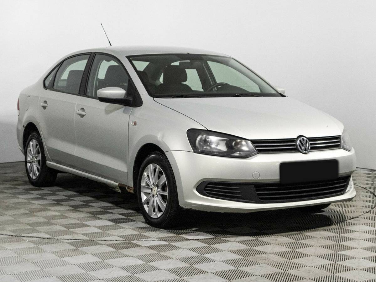 Volkswagen Polo б/у, 2012, Автоматическая. Фото: #2