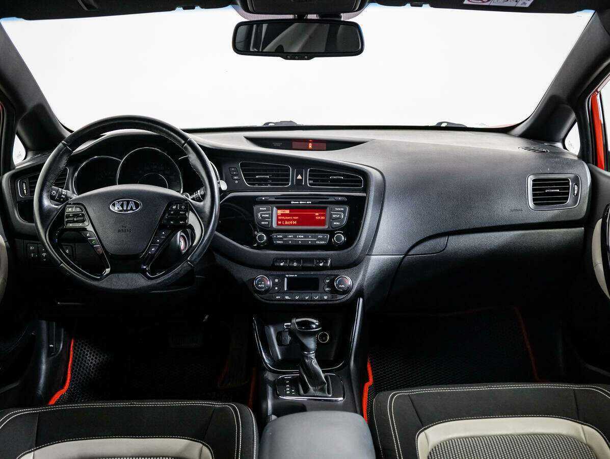 Kia Ceed б/у, 2014, Автоматическая. Фото: #12