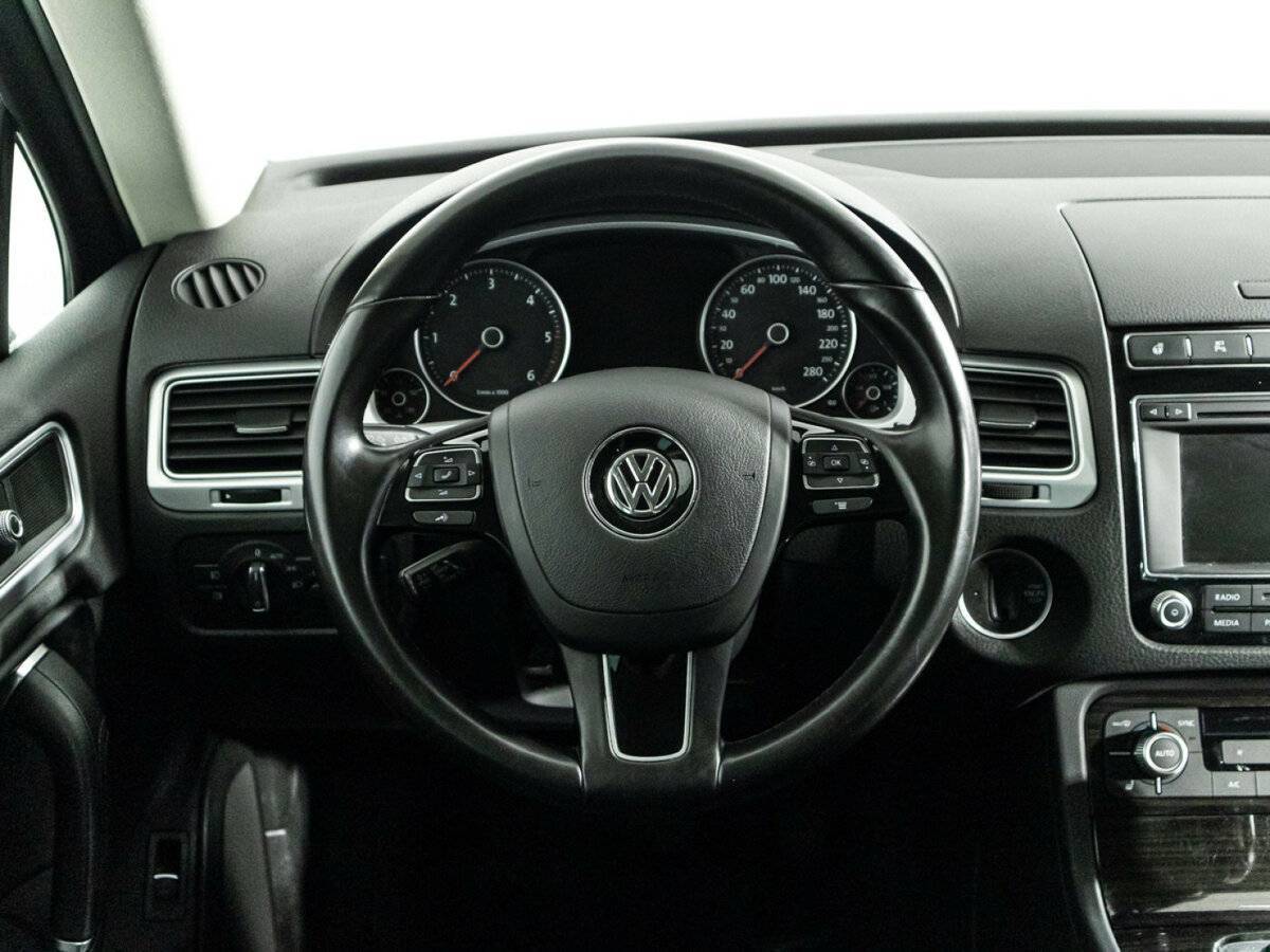 Volkswagen Touareg б/у, 2016, Автоматическая. Фото: #21