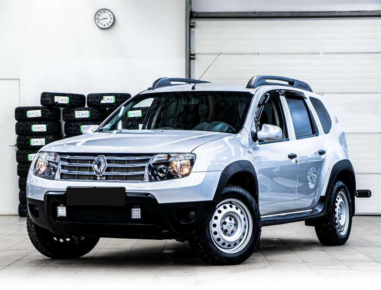 Renault Duster б/у, 2012, Механическая. Посмотреть фото