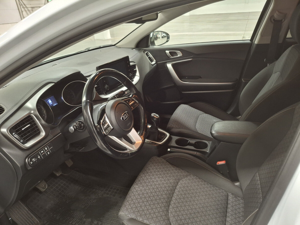 Kia Ceed б/у, 2019, Механическая. Фото: #14