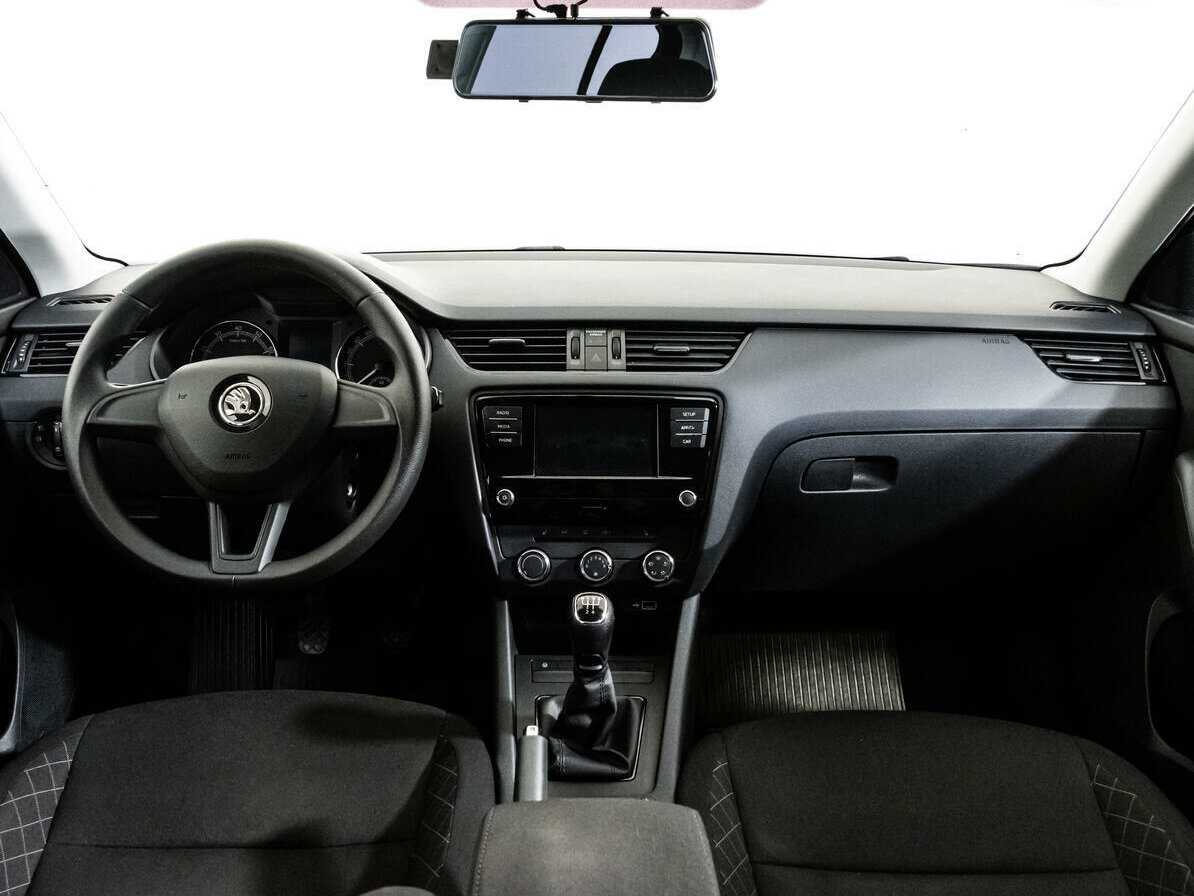 Skoda Octavia б/у, 2020, Механическая. Фото: #7
