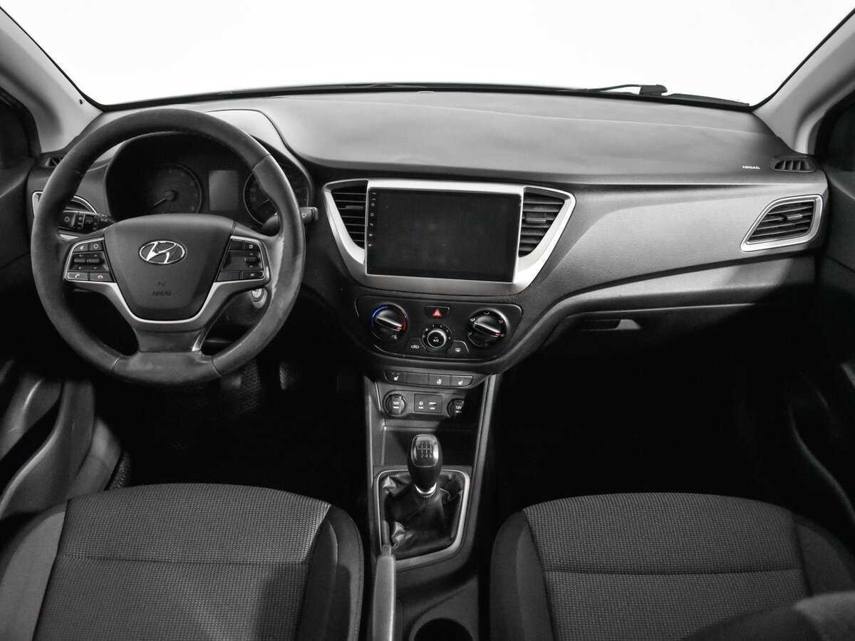Hyundai Solaris б/у, 2017, Механическая. Фото: #11