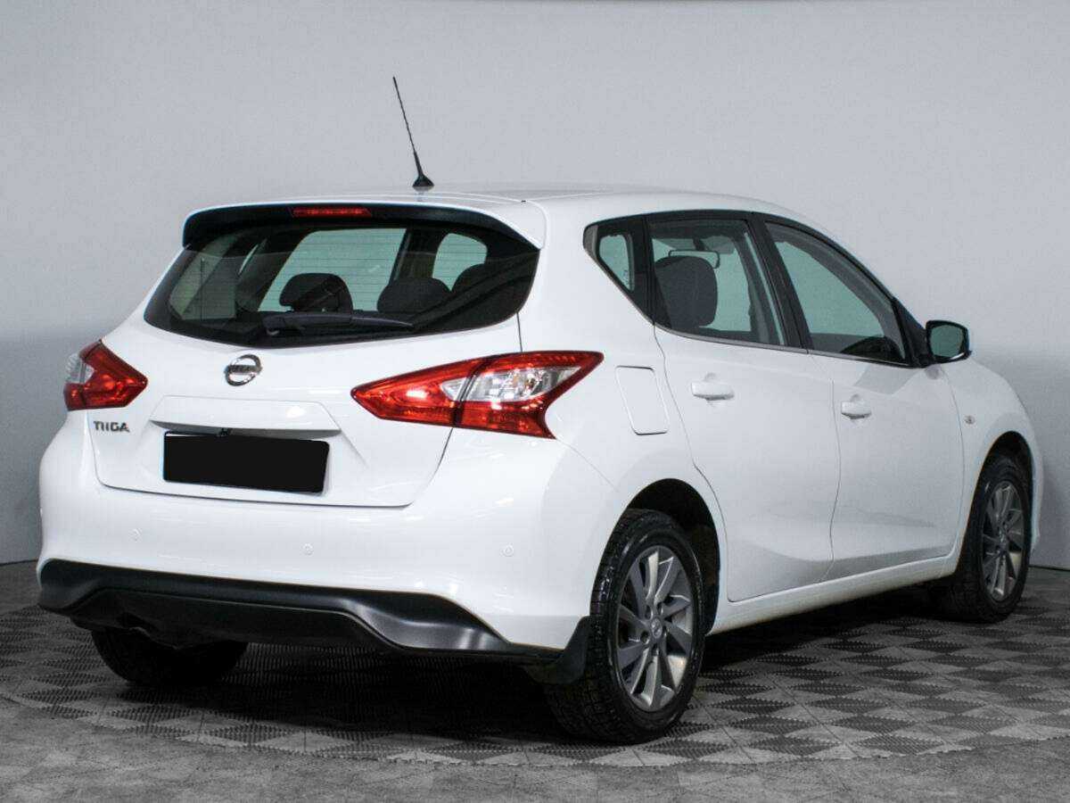 Nissan Tiida б/у, 2015, Вариатор. Фото: #4