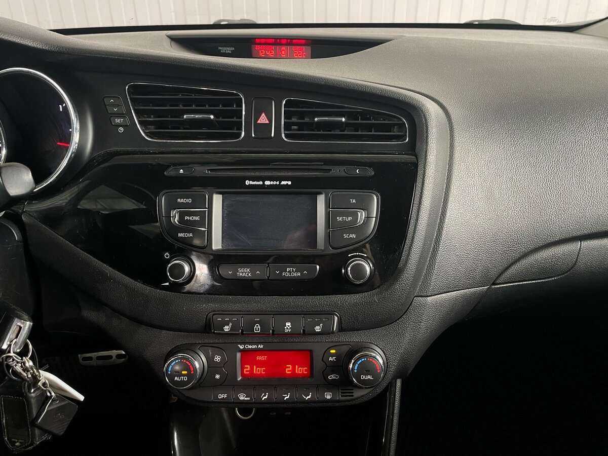 Kia Ceed б/у, 2013, Автоматическая. Фото: #14