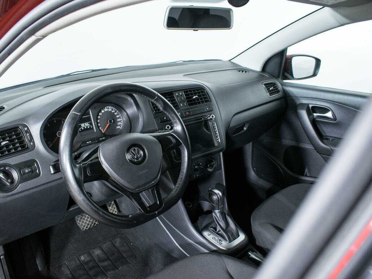 Volkswagen Polo б/у, 2016, Автоматическая. Фото: #12