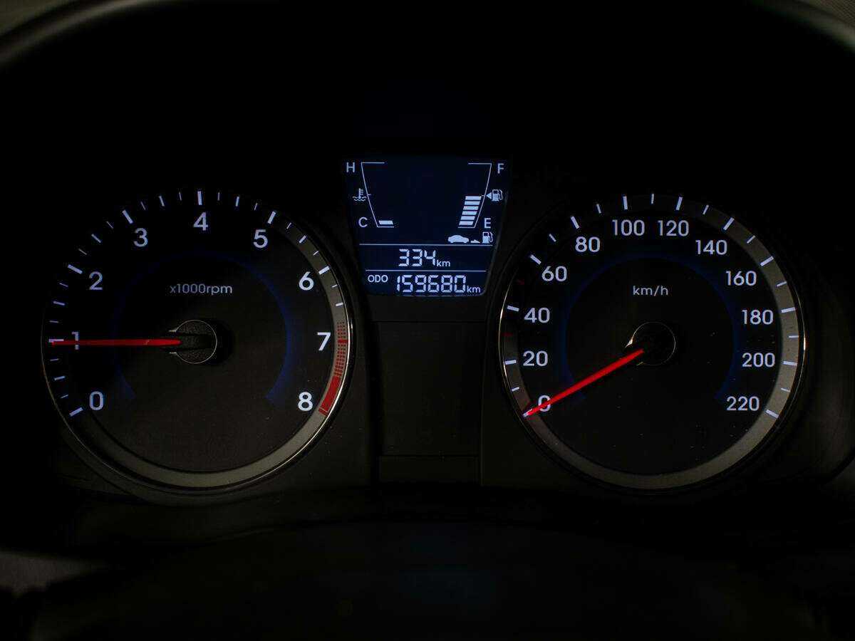 Hyundai Solaris б/у, 2012, Механическая. Фото: #9
