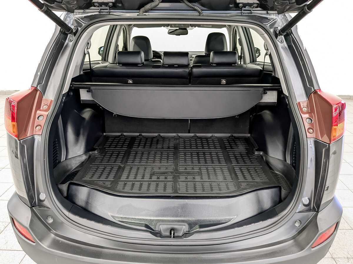 Toyota RAV4 б/у, 2014, Автоматическая. Фото: #9