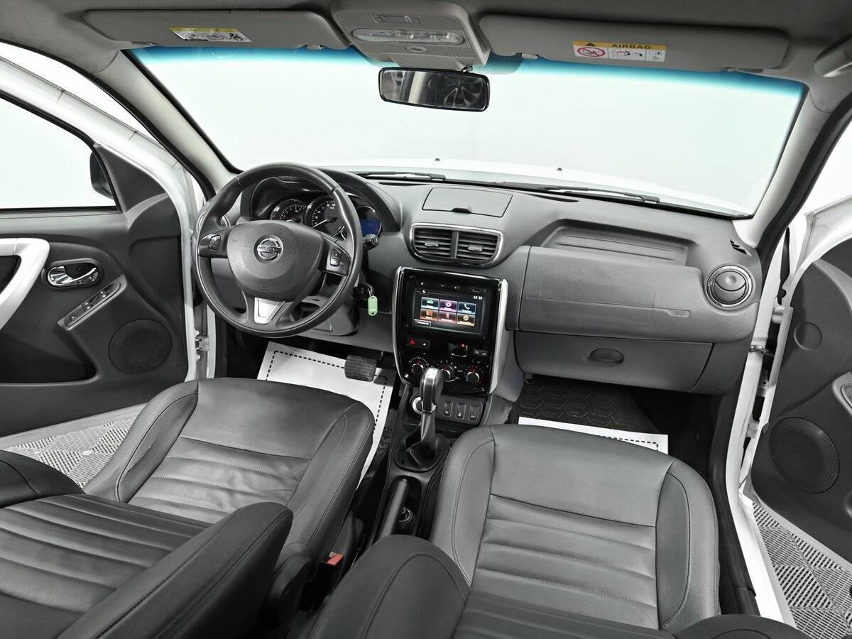 Nissan Terrano б/у, 2017, Автоматическая. Фото: #11