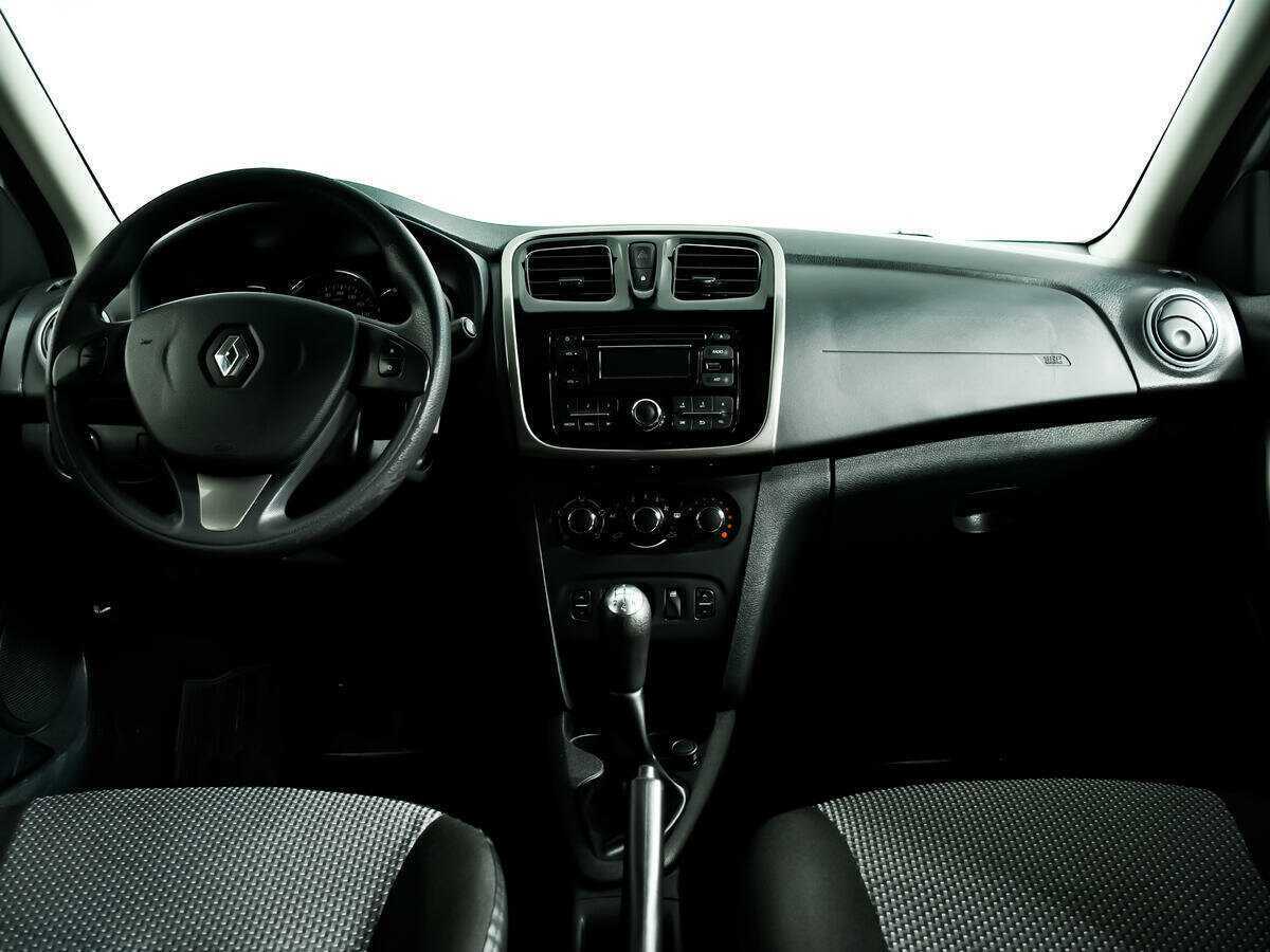 Renault Logan б/у, 2014, Механическая. Фото: #10