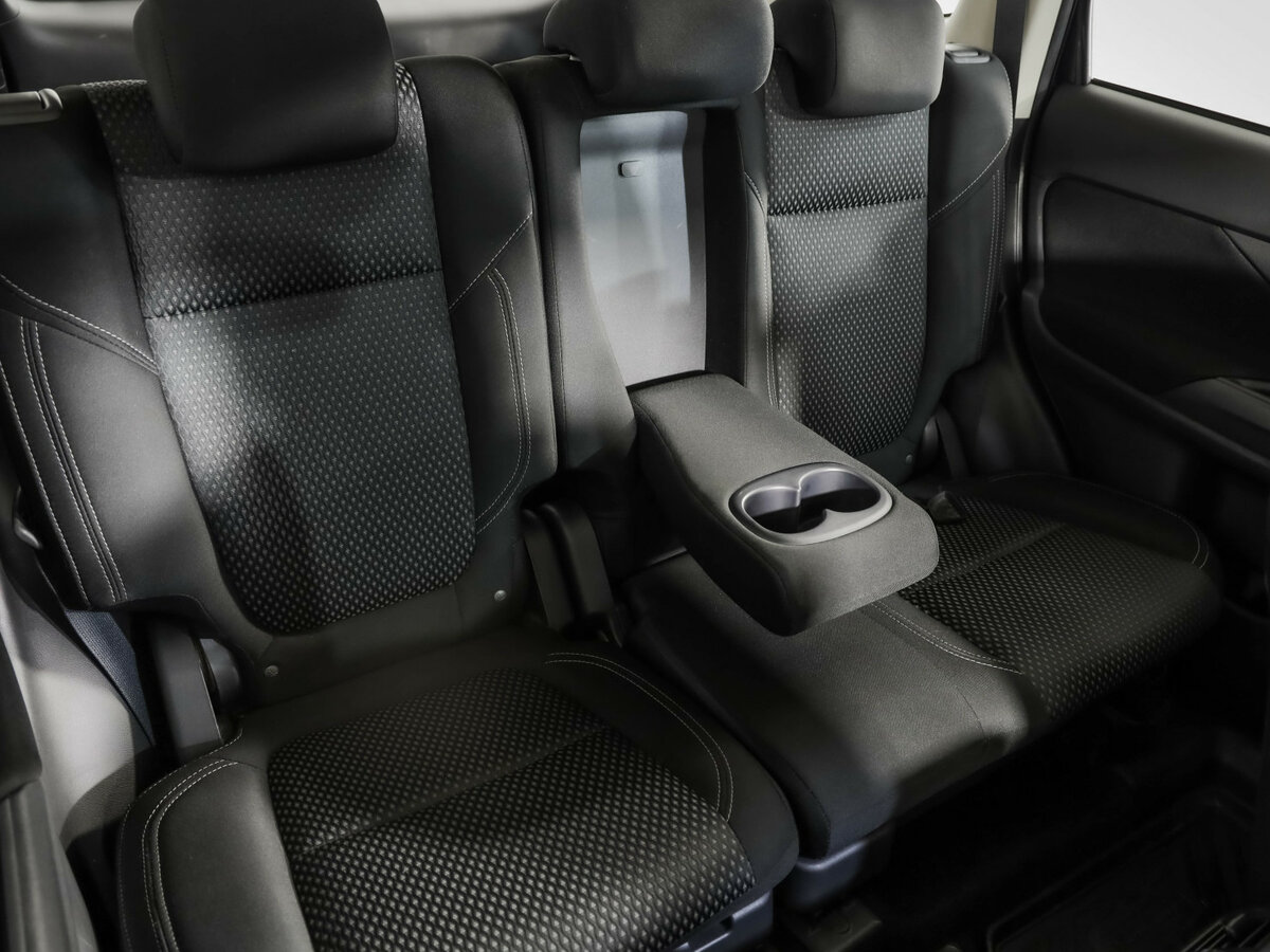 Mitsubishi Outlander б/у, 2021, Вариатор. Фото: #26