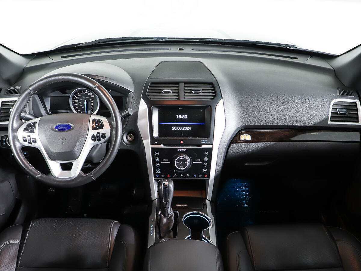 Ford Explorer б/у, 2015, Автоматическая. Фото: #11