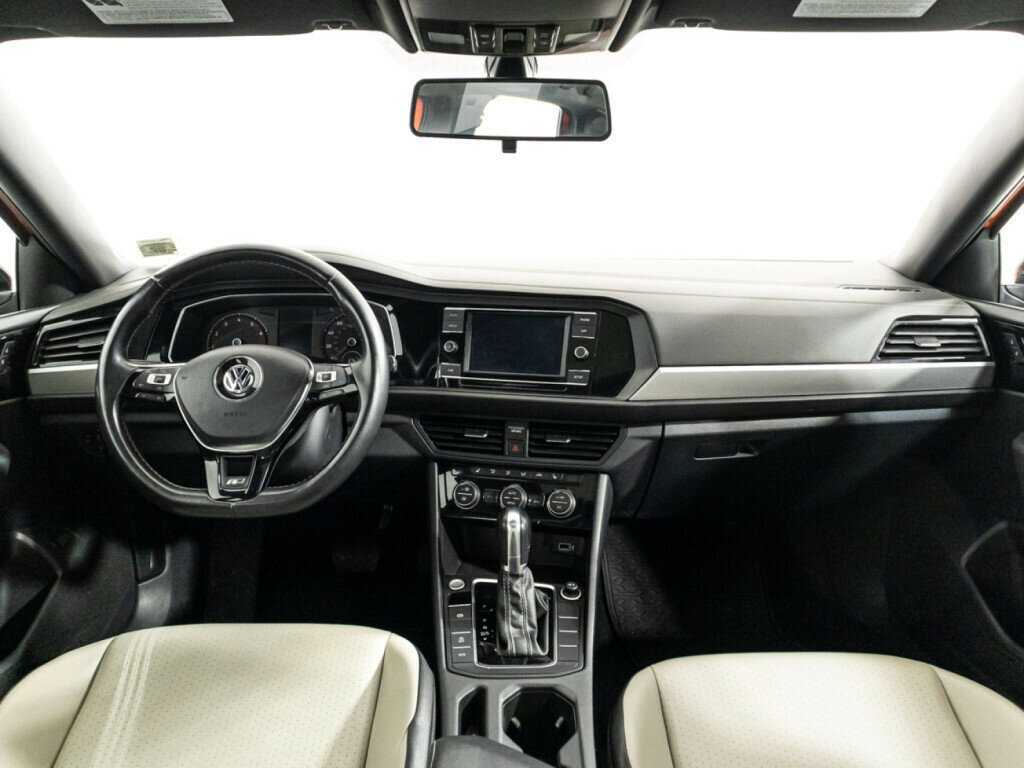 Volkswagen Jetta б/у, 2018, Автоматическая. Фото: #12