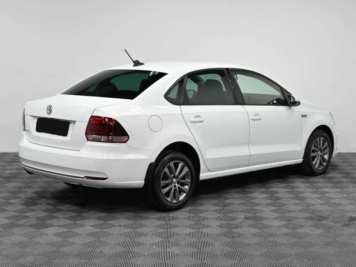 Volkswagen Polo б/у, 2019, Автоматическая. Фото: #1