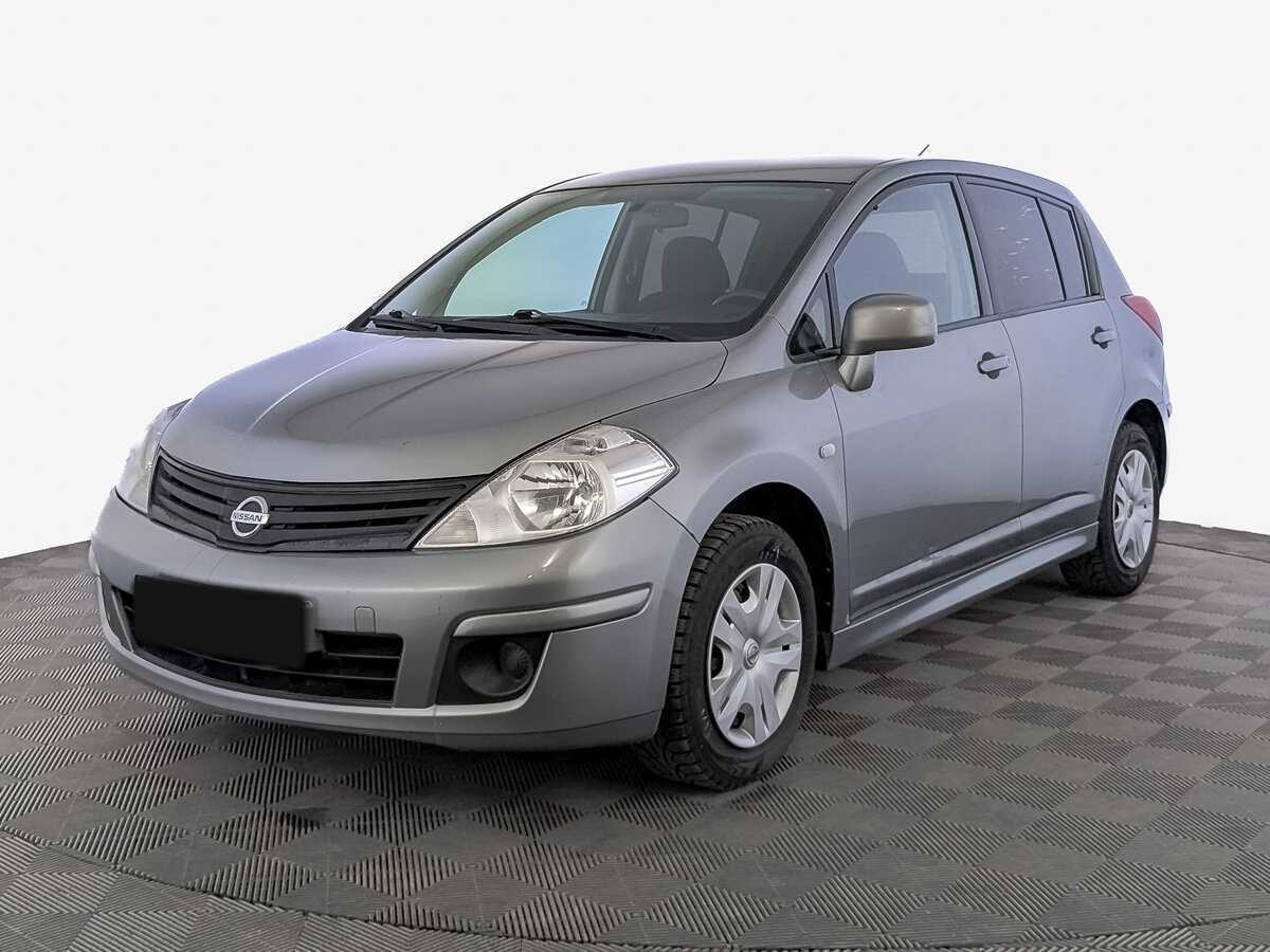 Nissan Tiida б/у, 2013, Автоматическая. Фото: #0