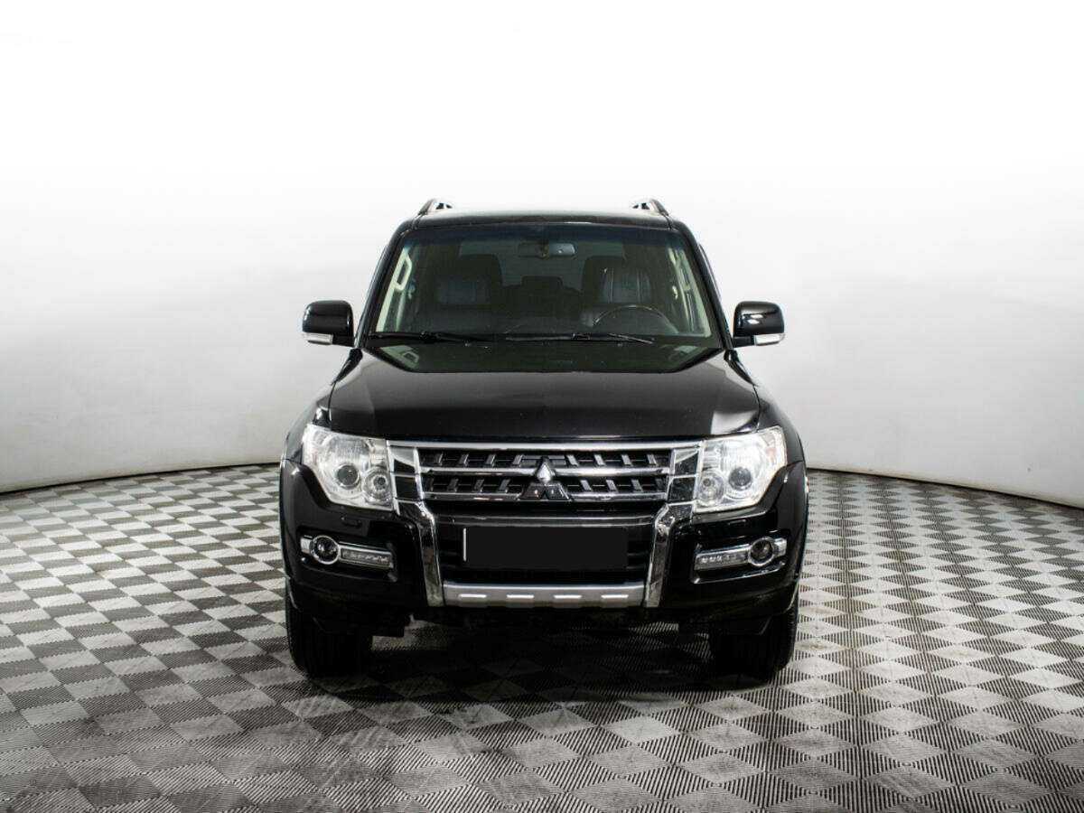 Mitsubishi Pajero б/у, 2015, Автоматическая. Фото: #1