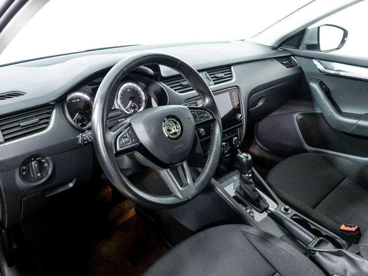 Skoda Octavia б/у, 2018, Роботизированная. Фото: #10
