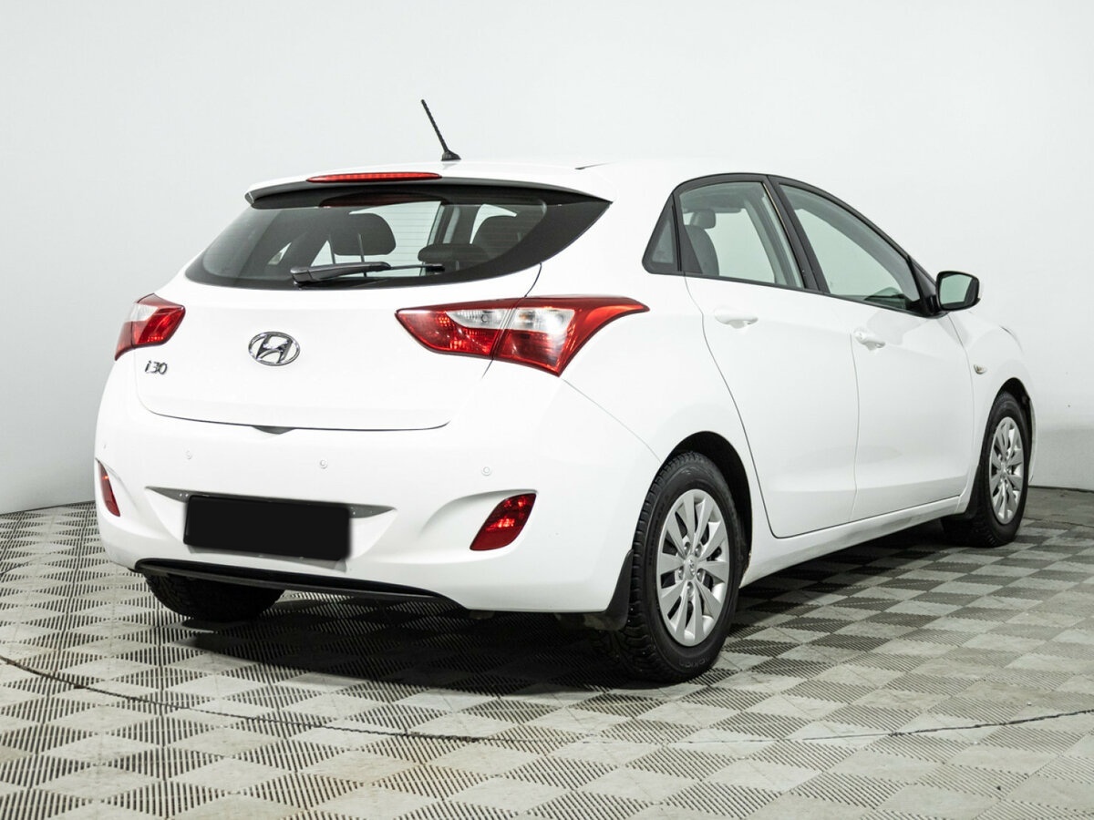 Hyundai i30 б/у, 2015, Автоматическая. Фото: #4