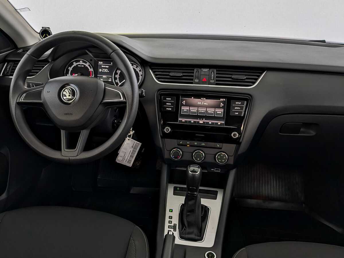 Skoda Octavia б/у, 2018, Автоматическая. Фото: #26