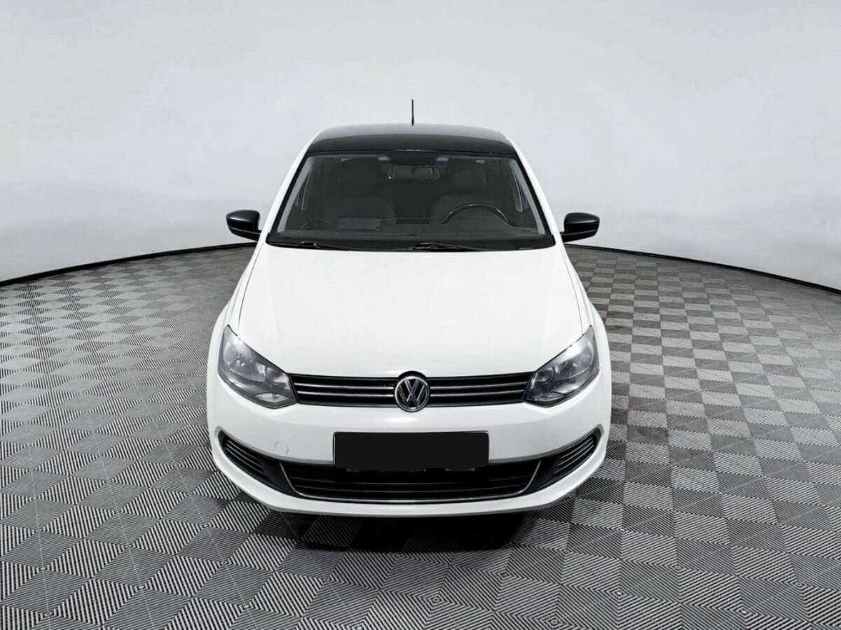 Volkswagen Polo б/у, 2013, Автоматическая. Фото: #1