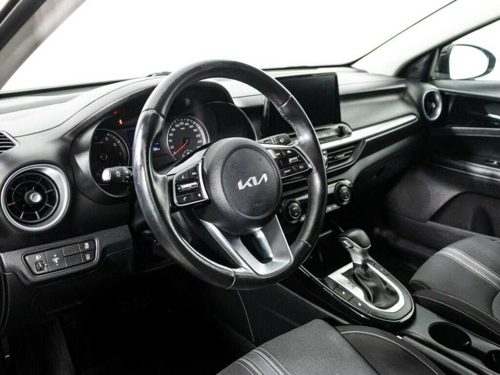 Kia Cerato б/у, 2022, Автоматическая. Фото: #10