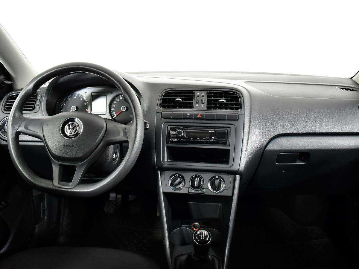 Volkswagen Polo б/у, 2015, Механическая. Фото: #11