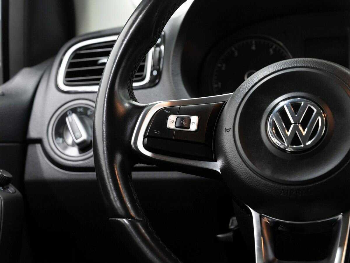 Volkswagen Polo б/у, 2020, Механическая. Фото: #15