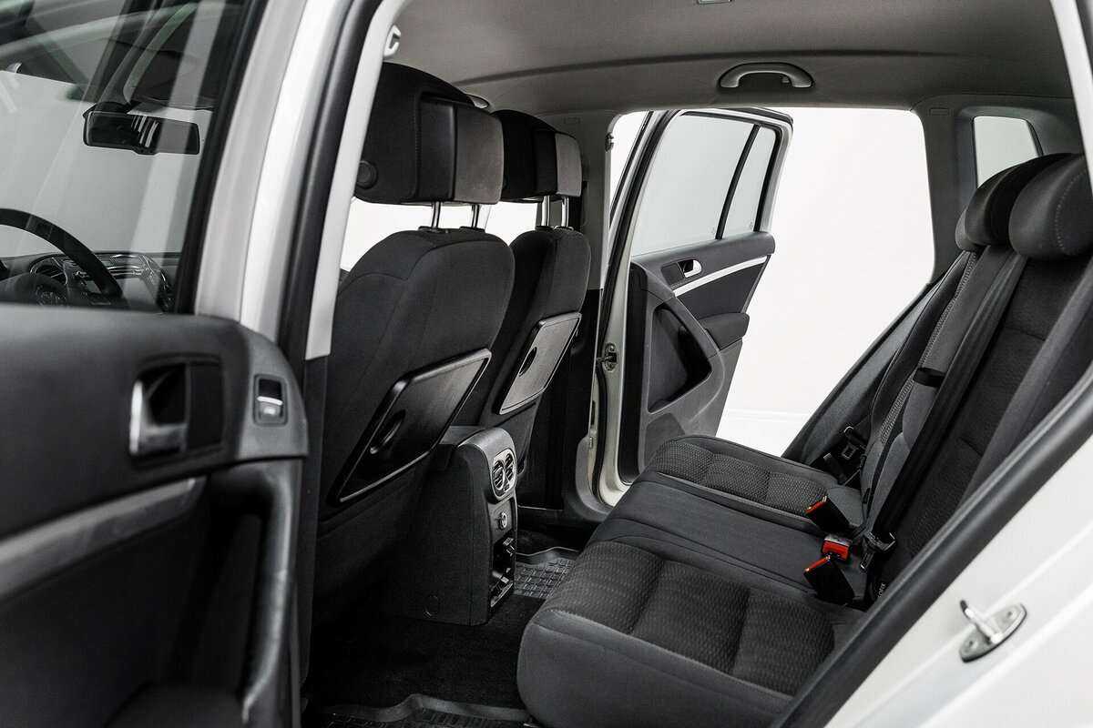 Volkswagen Tiguan б/у, 2012, Автоматическая. Фото: #13