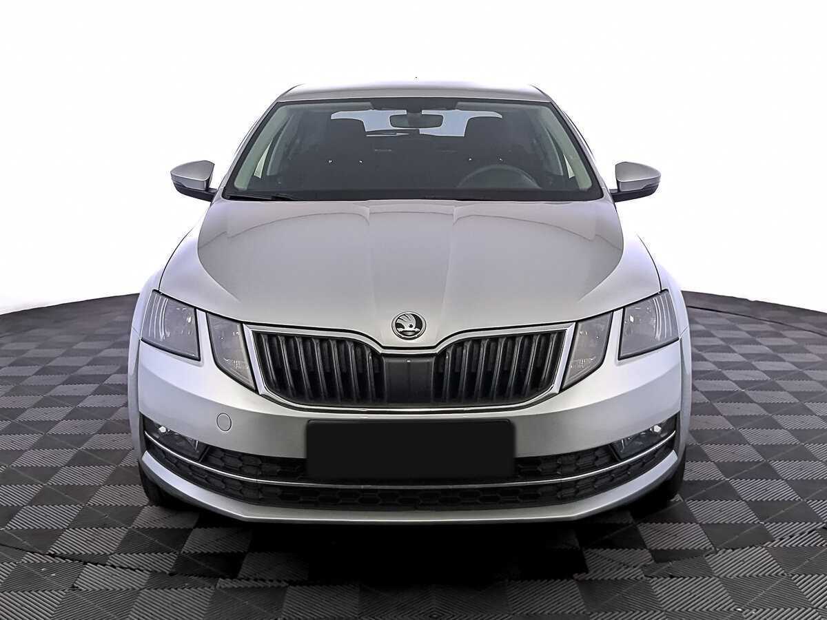 Skoda Octavia б/у, 2018, Роботизированная. Фото: #1