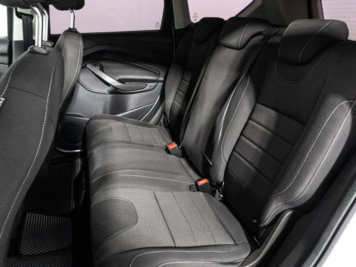 Ford Kuga б/у, 2016, Автоматическая. Фото: #9