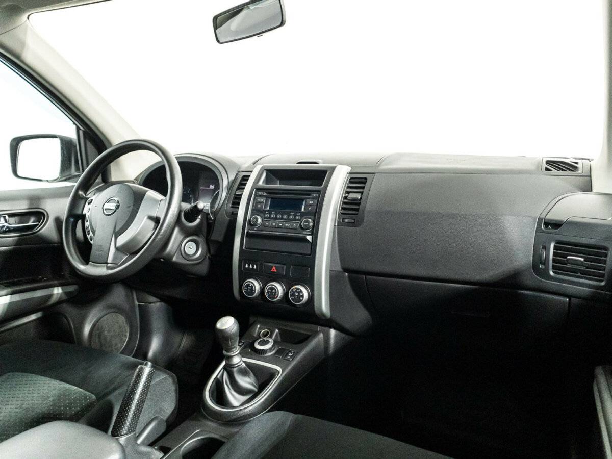 Nissan X-Trail б/у, 2014, Механическая. Фото: #8