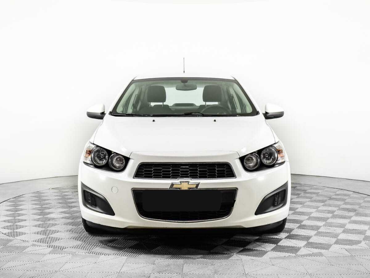 Chevrolet Aveo б/у, 2012, Механическая. Фото: #1