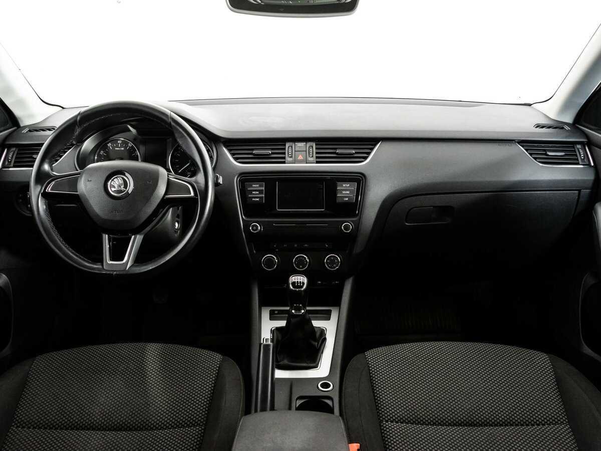 Skoda Octavia б/у, 2017, Механическая. Фото: #7