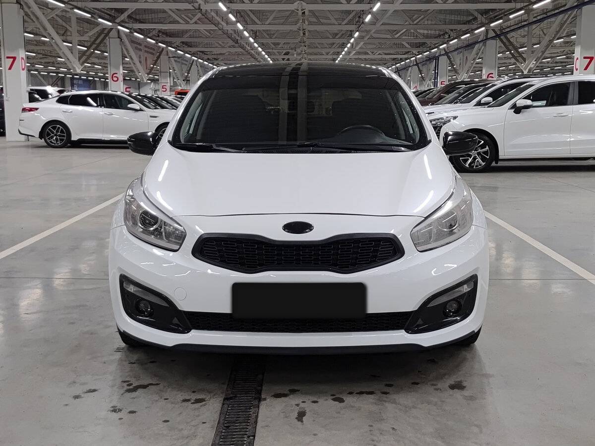 Kia Ceed б/у, 2018, Автоматическая. Фото: #1